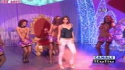 Strip de Cristina dans l'émission Casino.